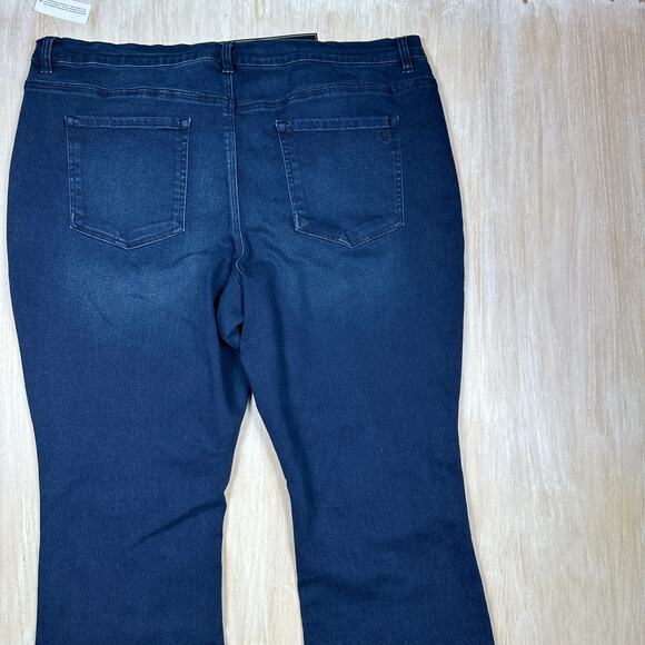 NWT Diane Gilman DG2 Bootcut Stretch High Rise Dark Wash Flattering Denim 24WP - Picture 12 of 14